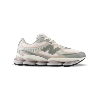 New Balance 2000