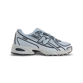 New Balance 740