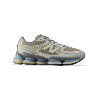 New Balance 2000