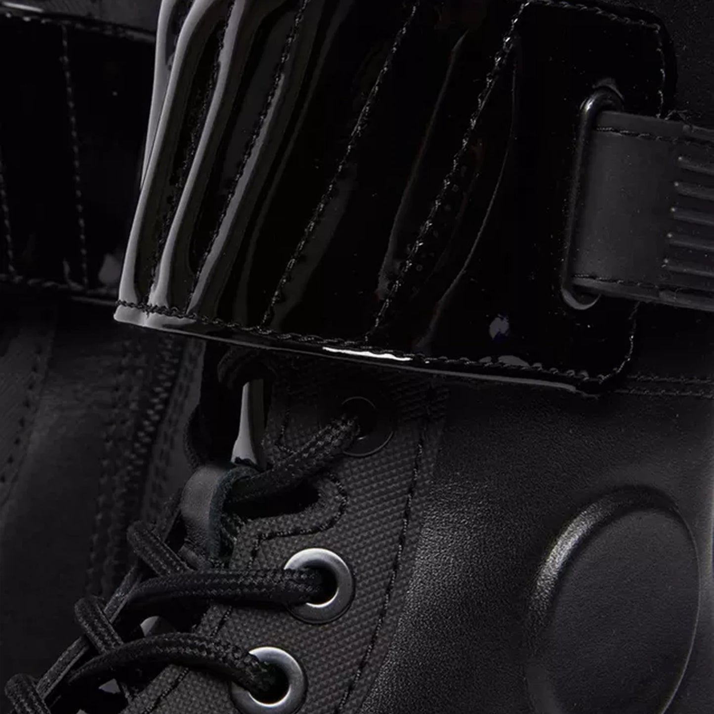 Dr. Martens Audrick 10i Boot
