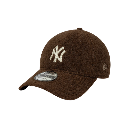 New Era MLB Winter Borg 9Forty New York Yankees