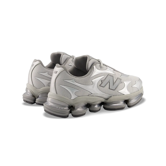 New Balance 2000