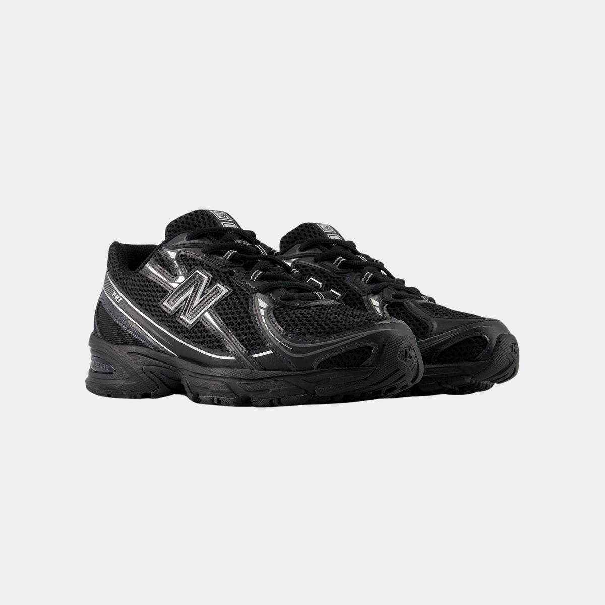 New Balance 740