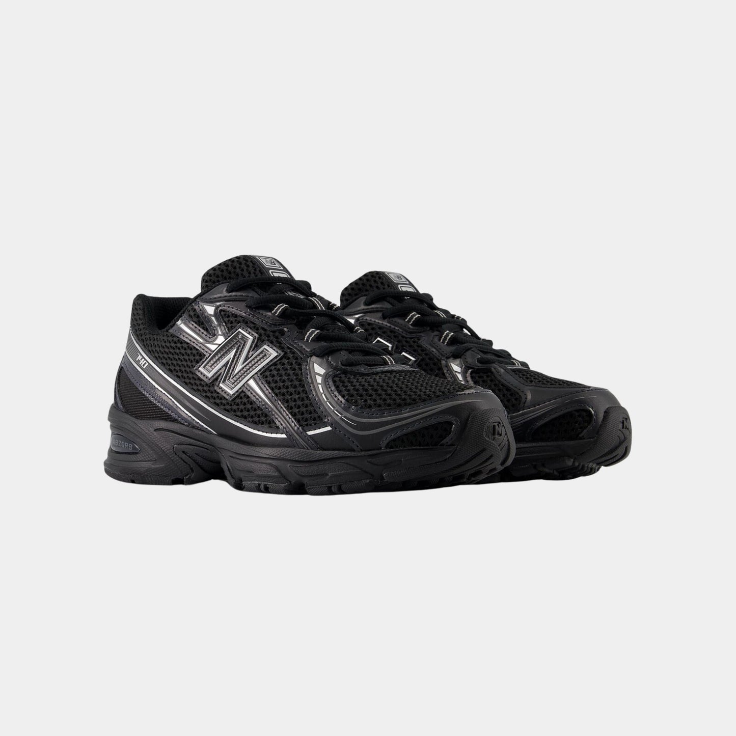 New Balance 740
