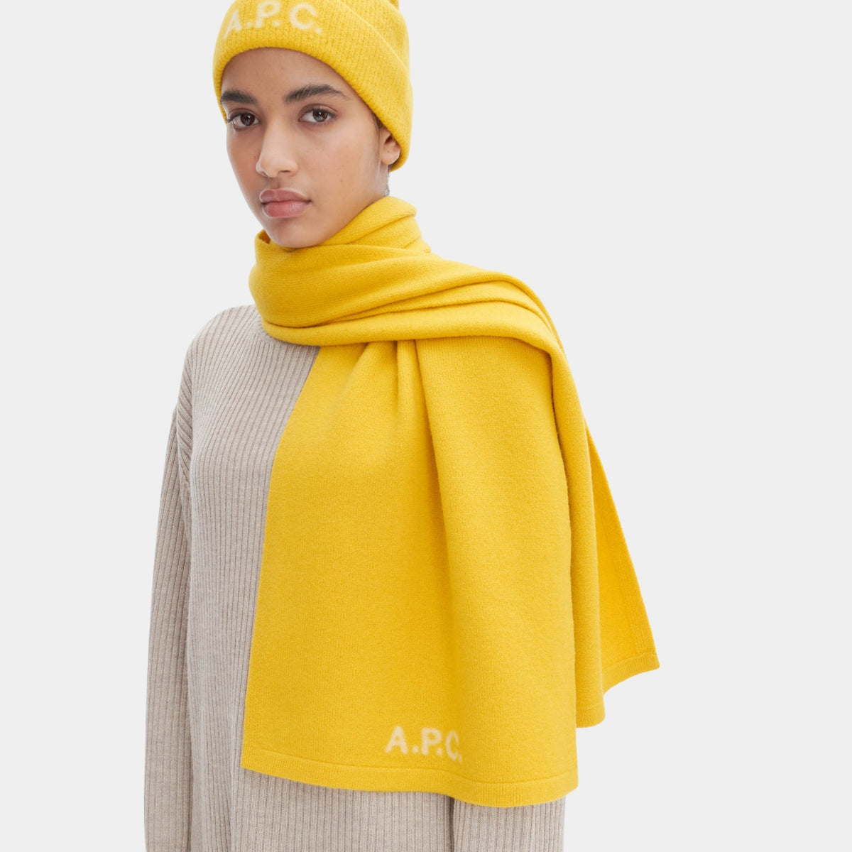 A.P.C. William Scarf
