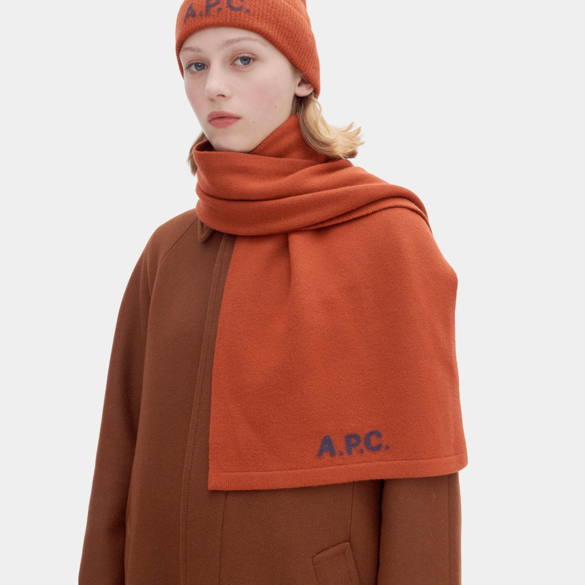 A.P.C. William Scarf