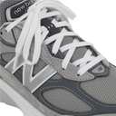 New Balance 990v6